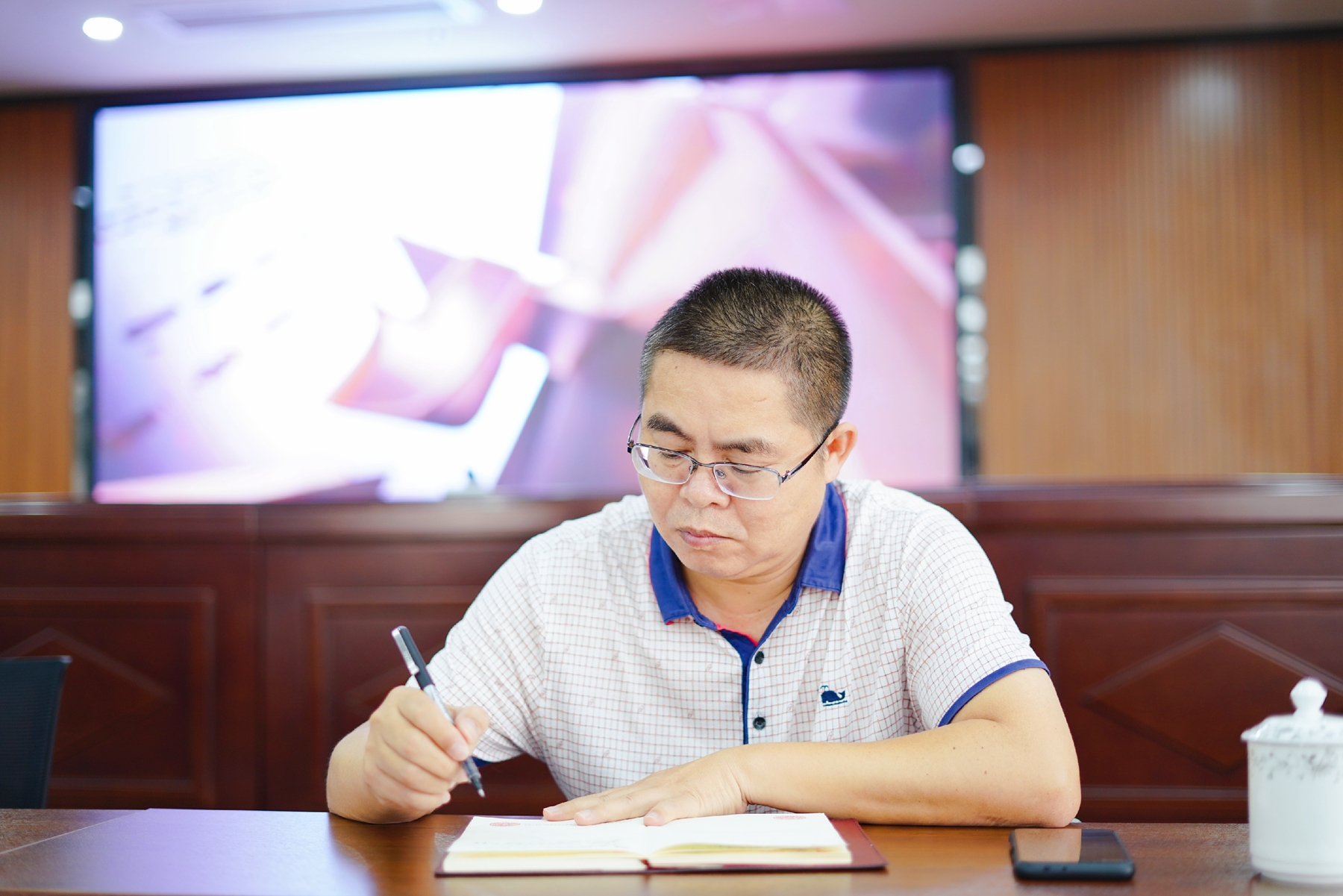 尊龙集团 (中国区)官方网站